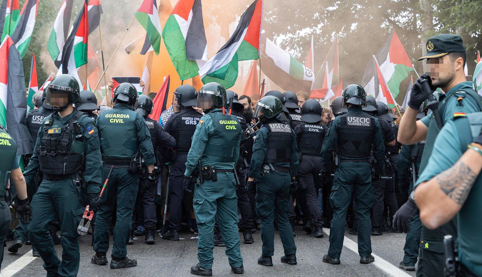 Protestas en las cercanías de la meta de Mos