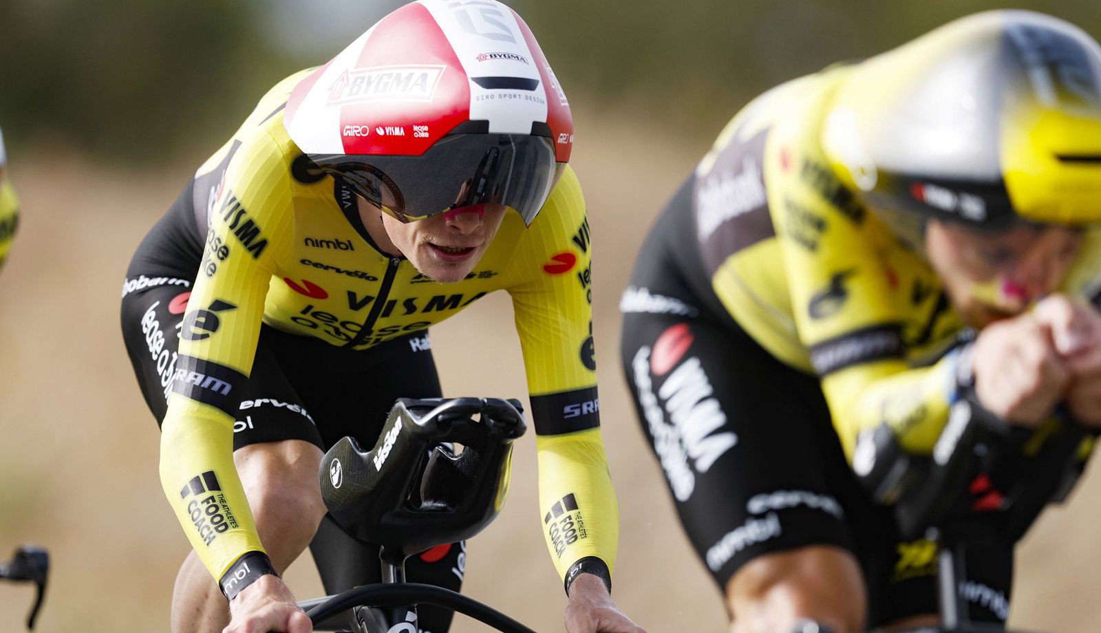 Jonas Vingegaard durante la contrarreloj por equipo de Figueres