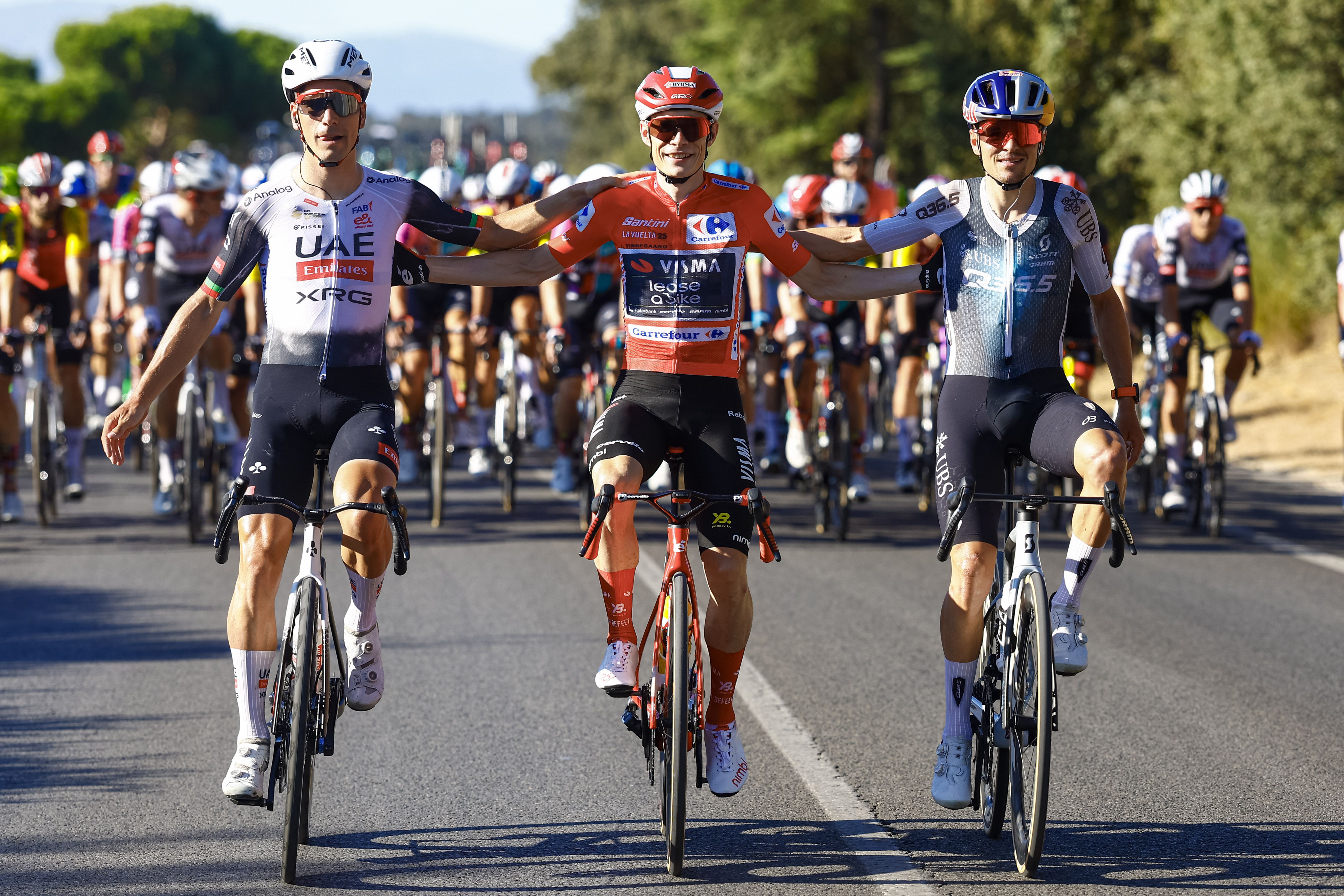 Jonas Vingegaard gana La Vuelta a España 2025 sin poder subirse al pódium