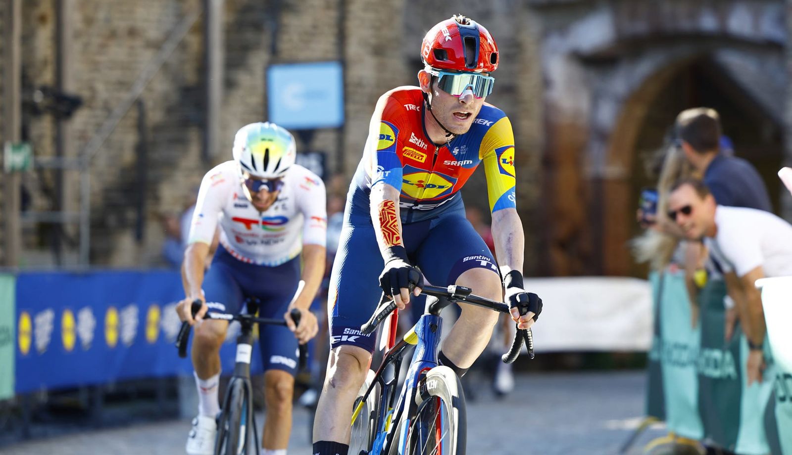Mattias Skjelmose, victoria y liderato en el Tour de Luxemburgo