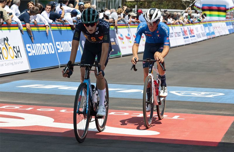 Javier Cubillas y el italiano Roberto Capello
