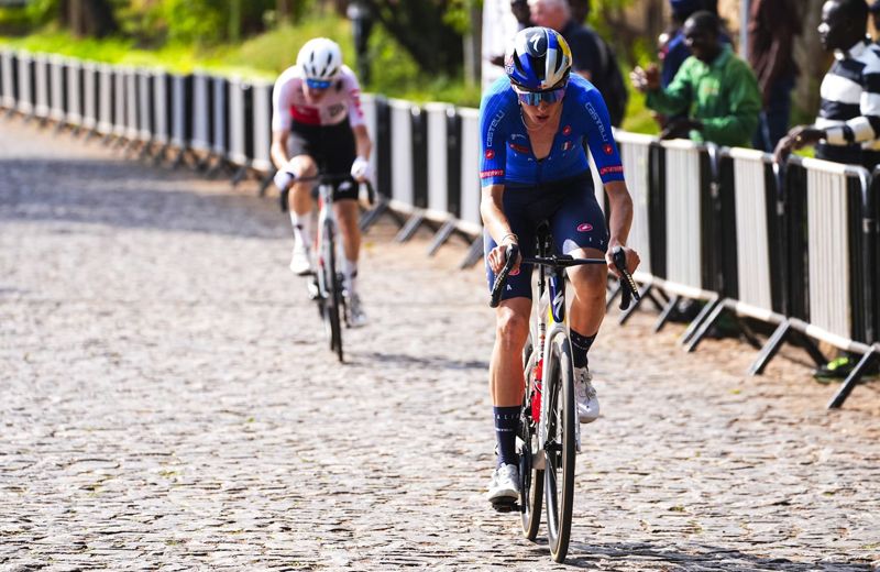 Lorenzo Finn soltando al suizo Jan Huber