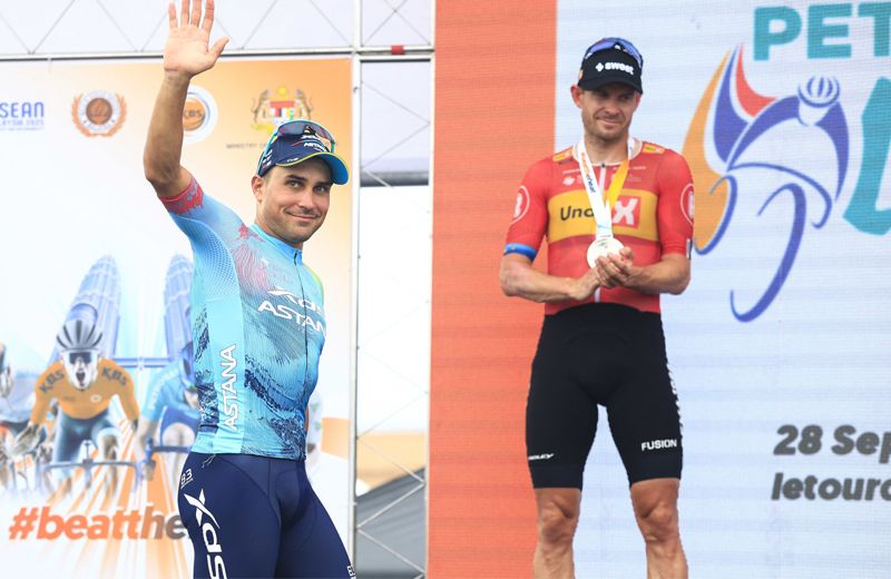 Matteo Malucelli y Alexander Kristoff en el podio