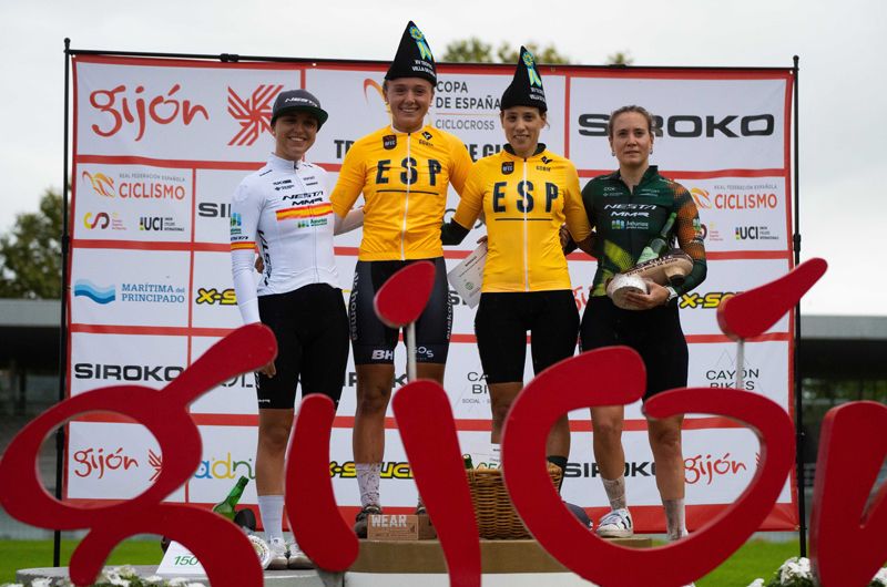 podio femenino gijon