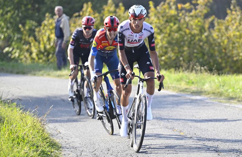 Isaac del Toro en el momento del ataque a Molema y Hirschi.