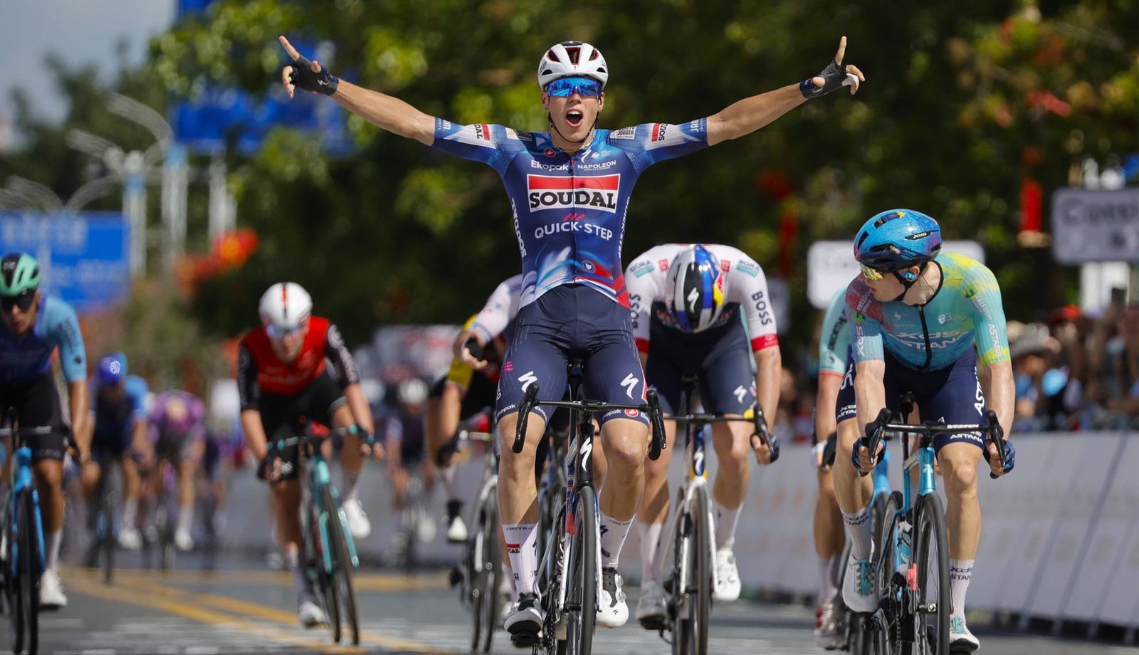 Paul Magnier prolonga su racha triunfal en la etapa inaugural del Tour de Guangxi
