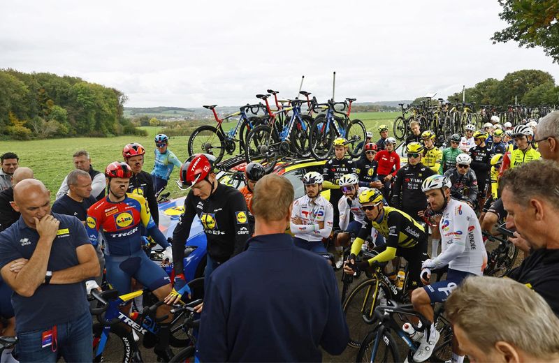 Vuelta a Holanda 3ª etapa suspendida Vuelta a Holanda 3ª etapa suspendida