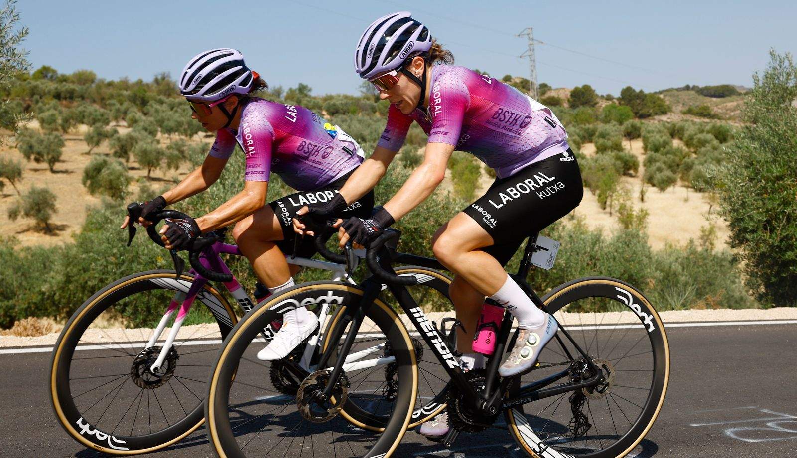 Ane Santesteban y Usoa Ostolaza. Ane Santesteban y Usoa Ostolaza.