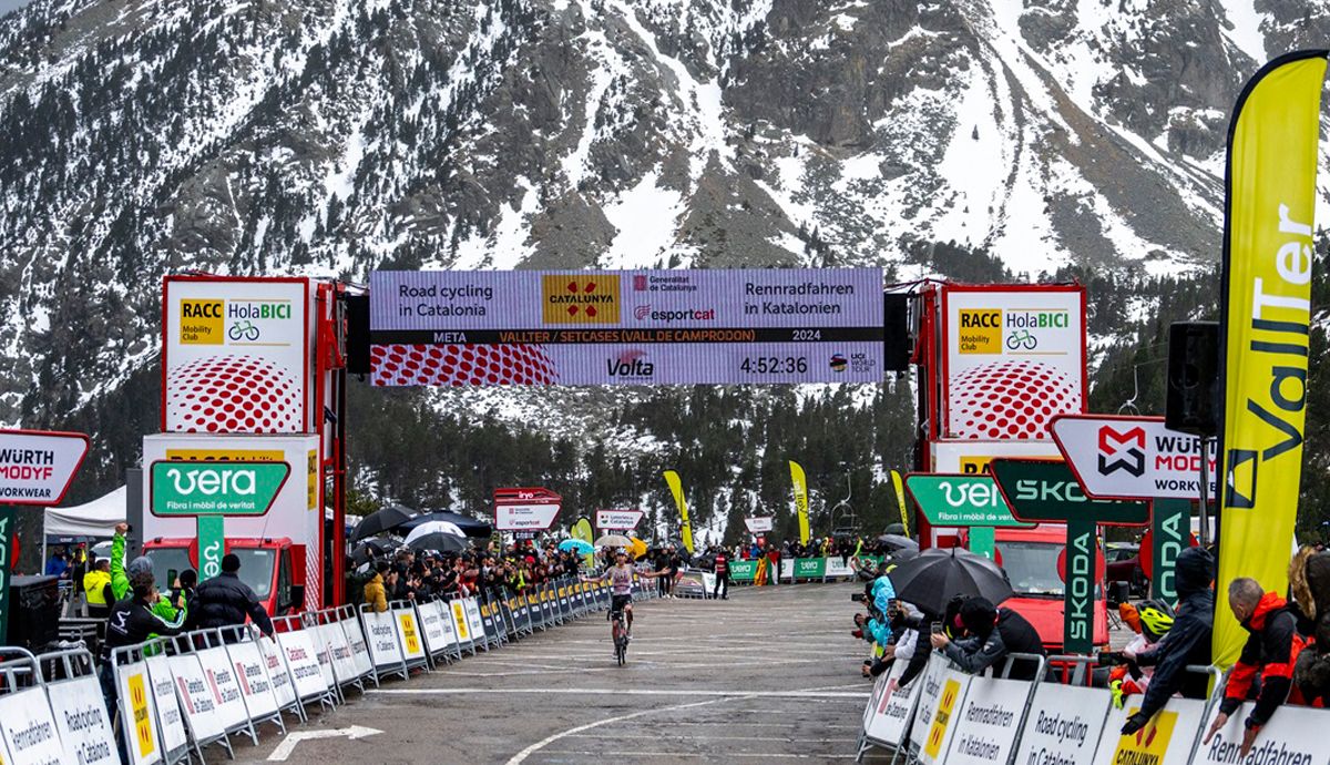 Tadej Pogacar logró la victoria en Vallter en la edición de 2024 de la Volta Tadej Pogacar logró la victoria en Vallter en la edición de 2024 de la Volta