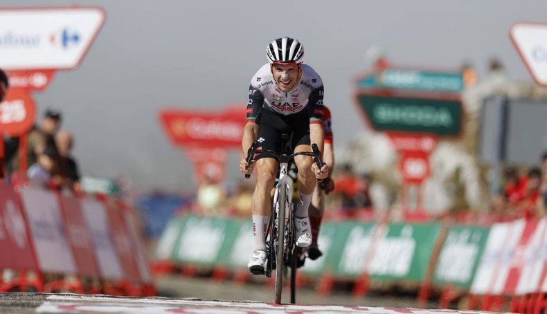 joao almeida un coloso en el angliru 2 790x454