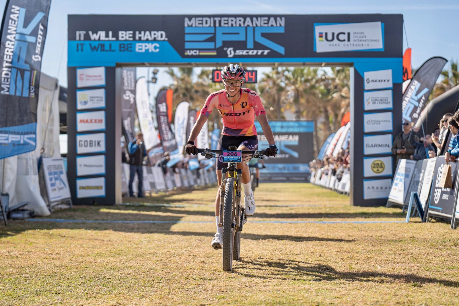 6fc7f678 2cee 81b9 955d ea708265c004 6fc7f678 2cee 81b9 955d ea708265c004