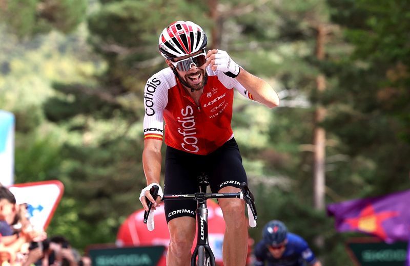 jesus herrada logro su tercera victoria en la vuelta en 2023 en la laguna negra