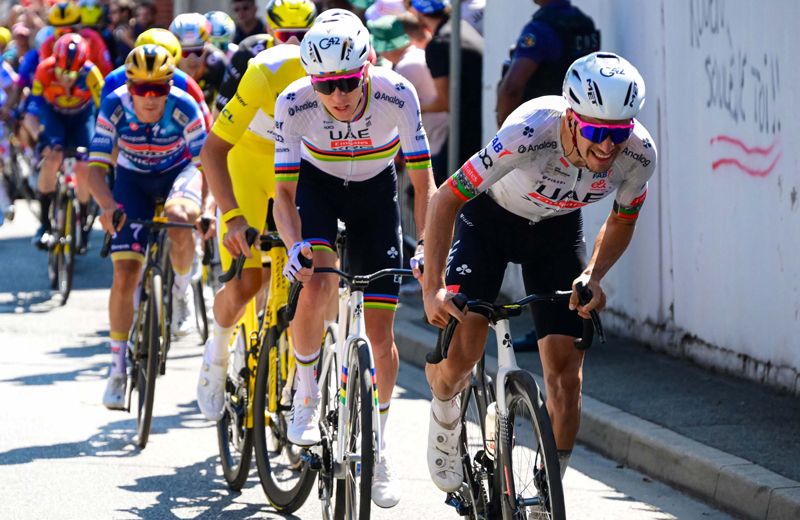 Prerparando el terreno a Pogacar en la cuarta etapa del Tour 2025