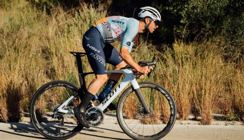 La nueva imagen del NSN Cycling Team foto 2