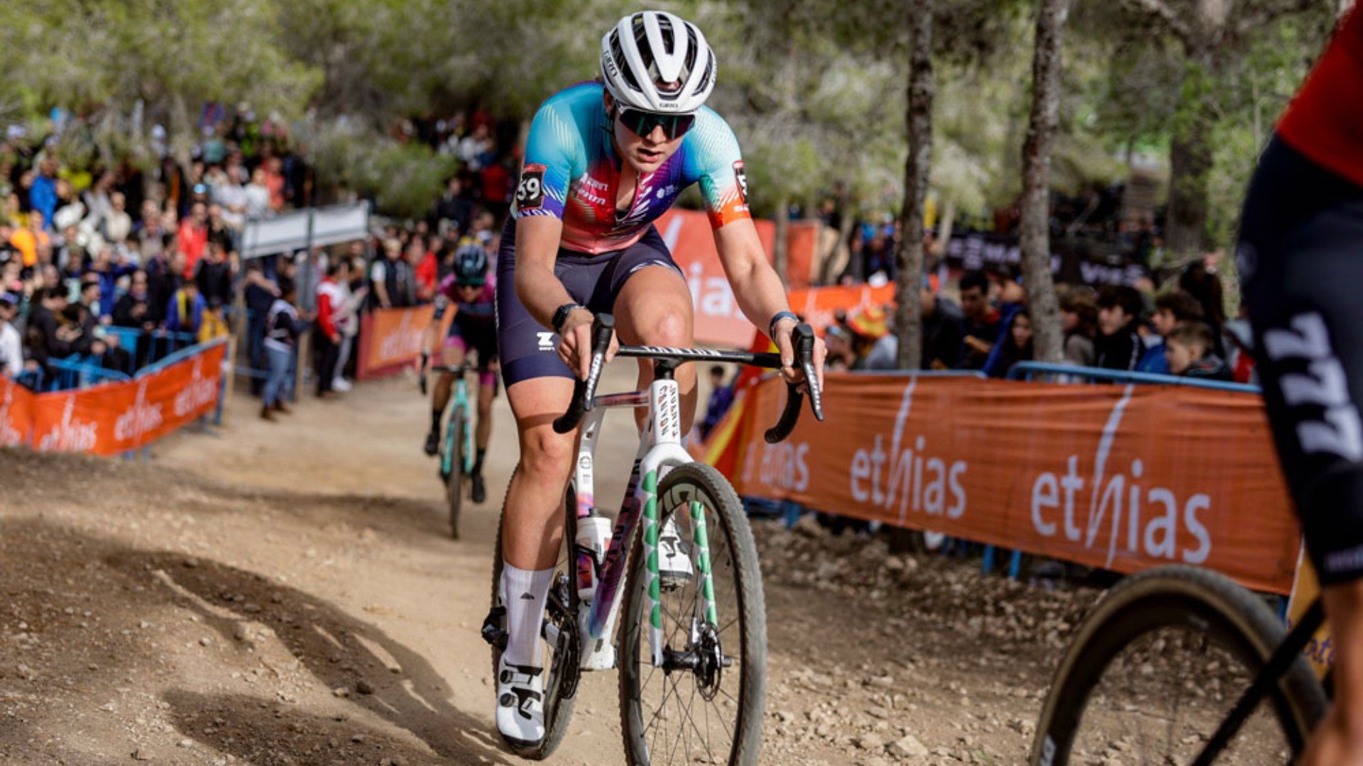 El futuro del ciclocross femenino, presente en Benidorm con Zoe Backstedt