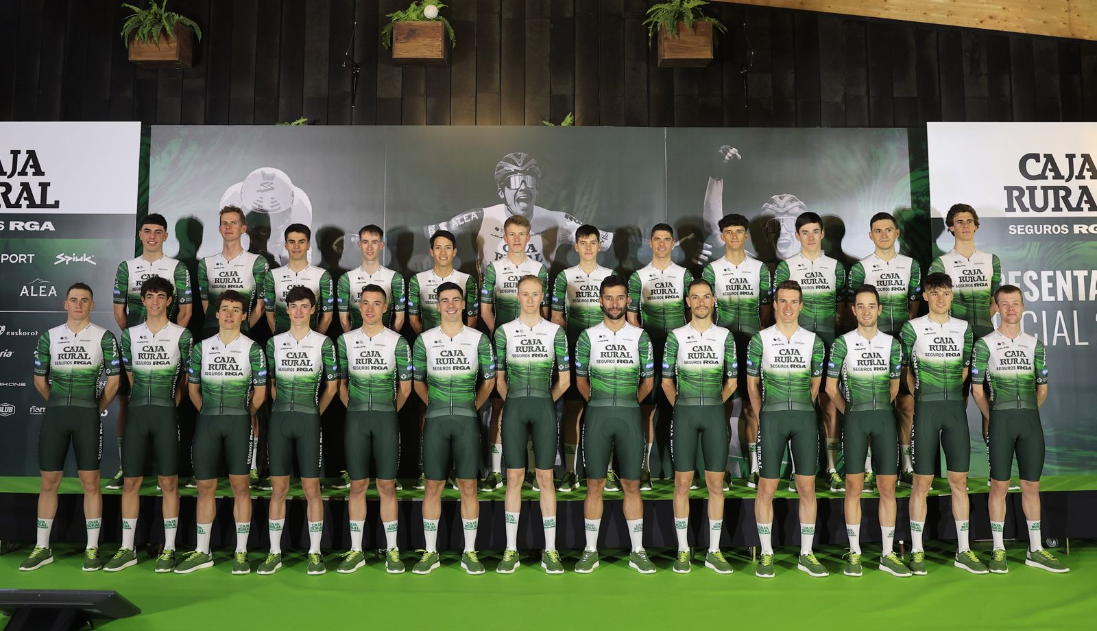 Plantilla del Caja Rural-Seguros RGA 2026 Plantilla del Caja Rural-Seguros RGA 2026