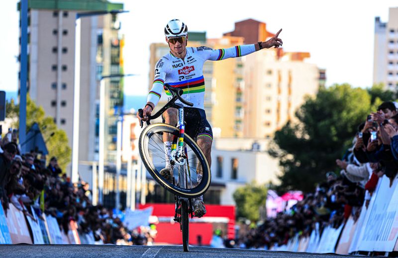 Van der Poel, ganador de la Copa del Mundo de Benidorm 2026