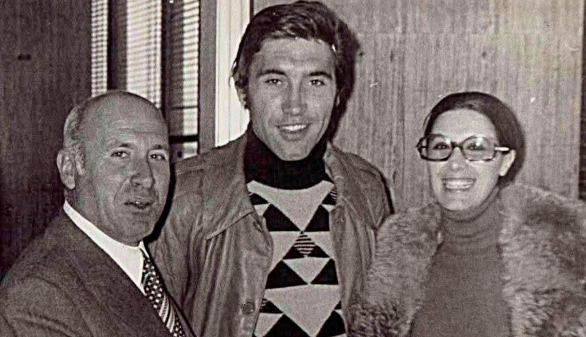 Eugenio Jiménez Manzanares (izda) junto al gran Eddy Merckx