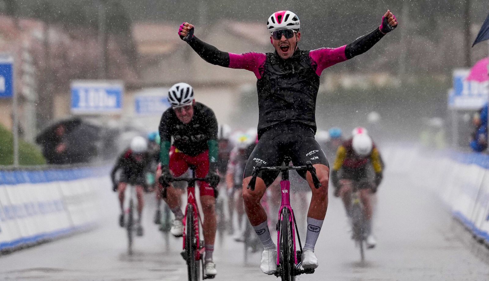 Heroica victoria de Arnaud Tendon en el Tour de Provence