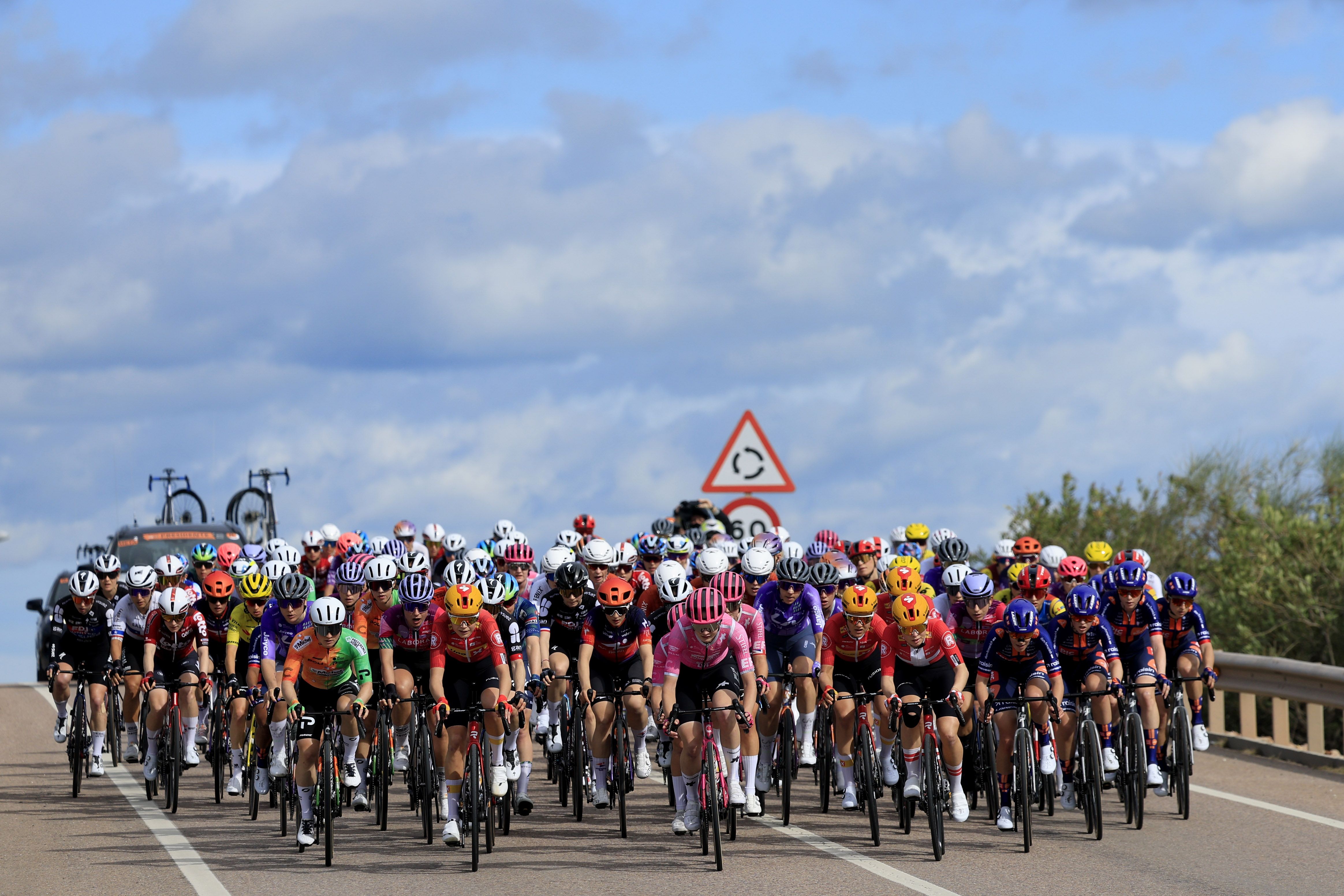 La etapa reina de la Setmana Ciclista Valenciana se suspende 
