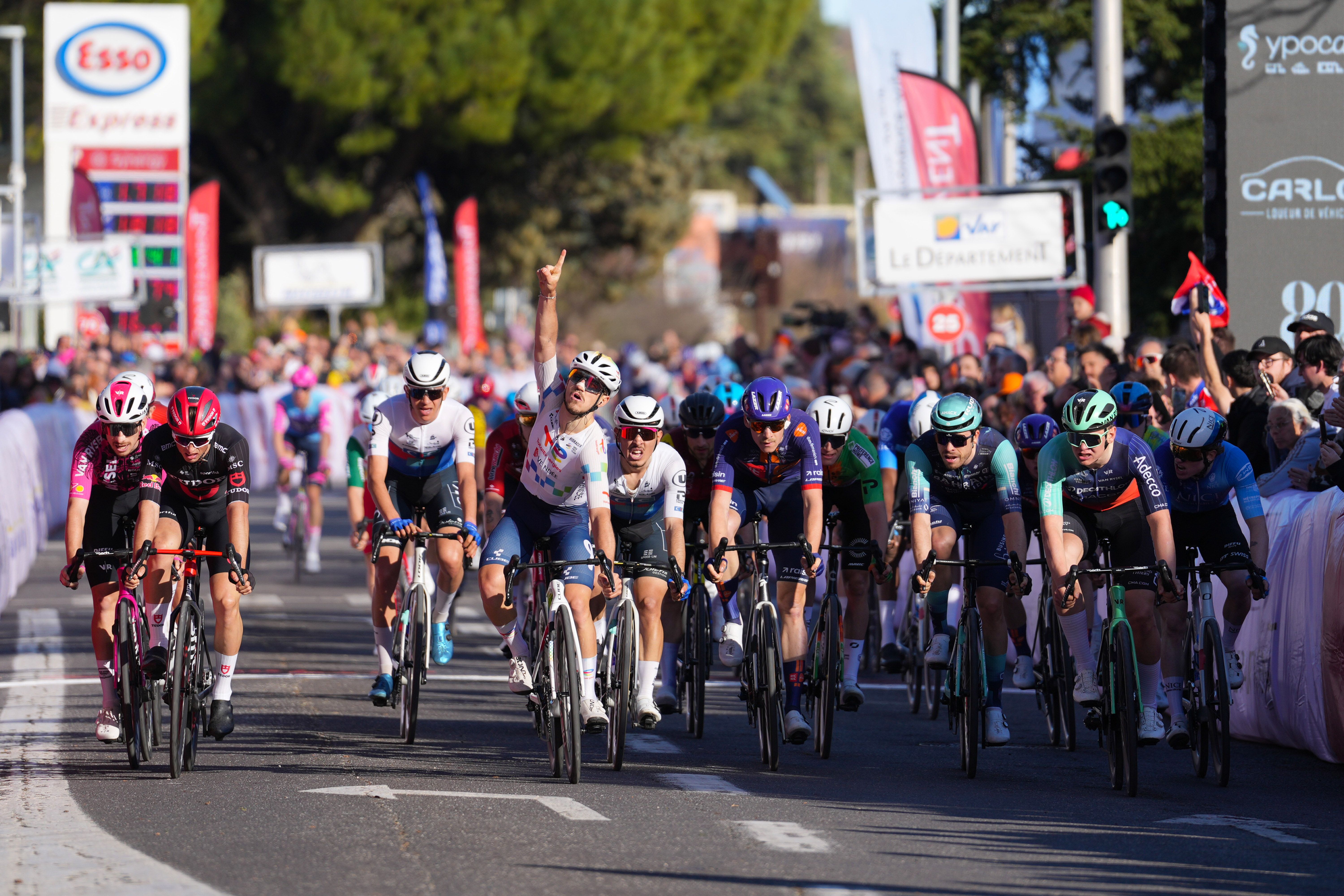 Jason Tesson se adjudica la Classic Var al sprint 