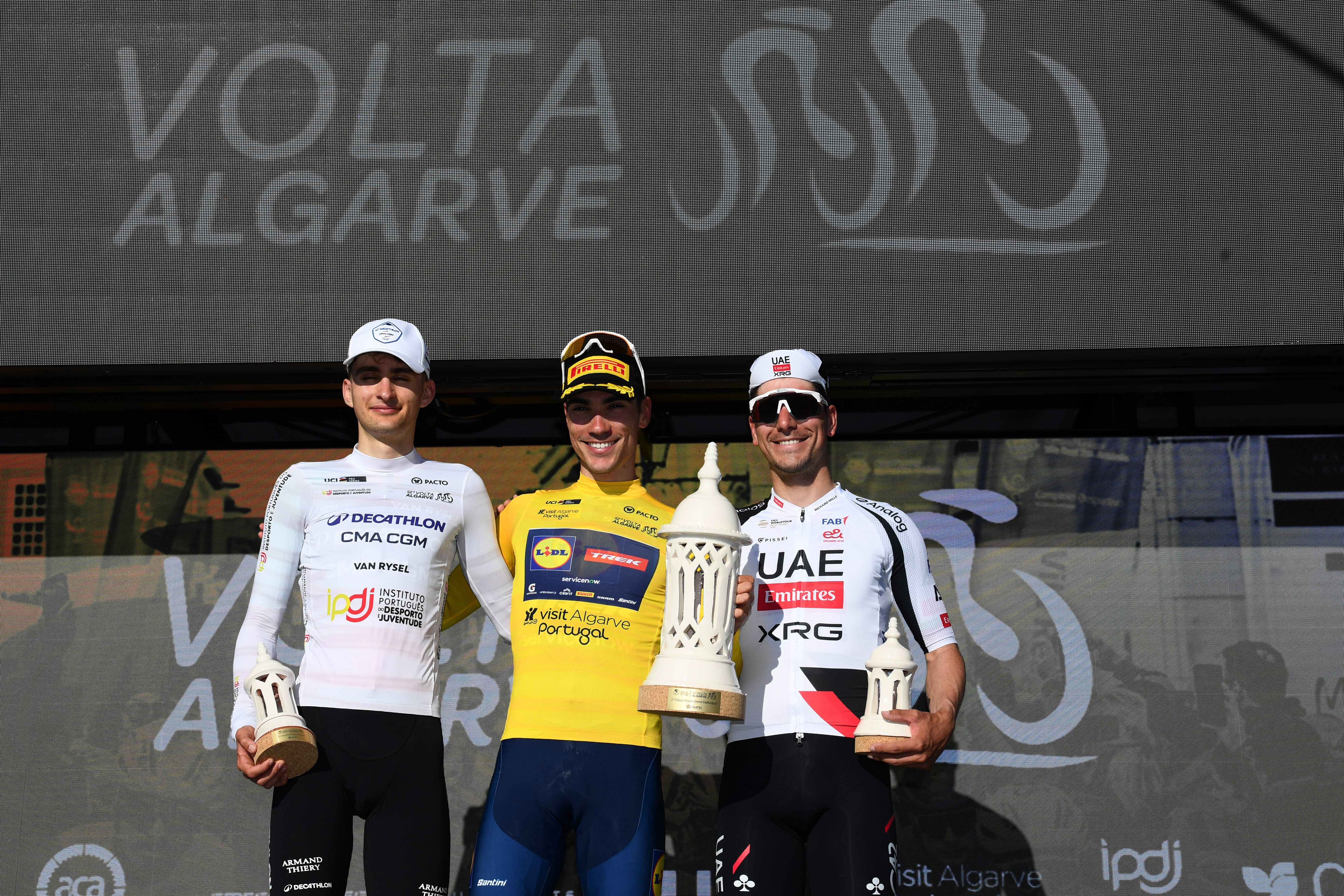 Dominador Juan Ayuso: victoria de etapa y clasificación general en la Volta ao Algarve