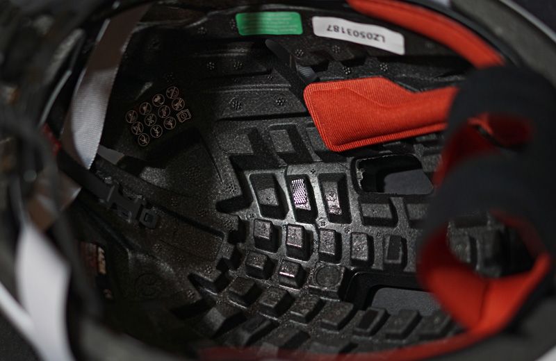 Casco Lazer Sphere KinetiCore foto 3 Casco Lazer Sphere KinetiCore foto 3