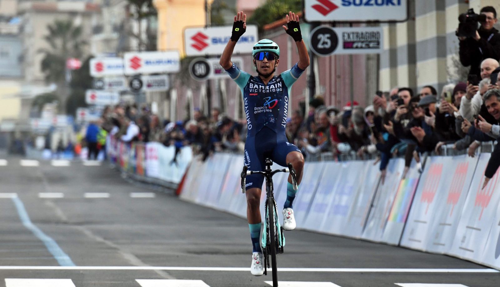 Santiago Buitrago se impone en solitario en el Trofeo Laigueglia