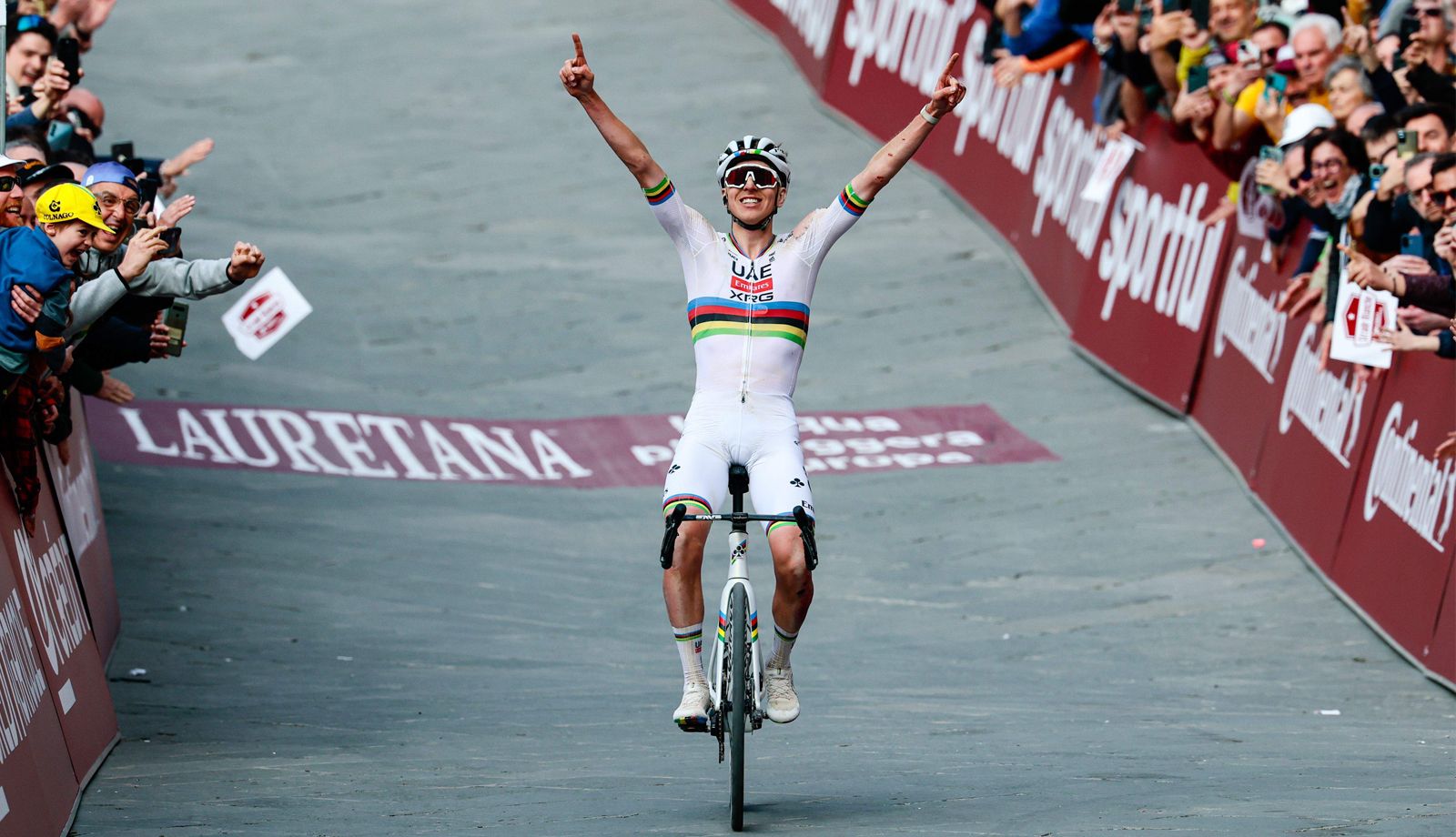 Tadej Pogacar, a por su cuarto título en Strade Bianche