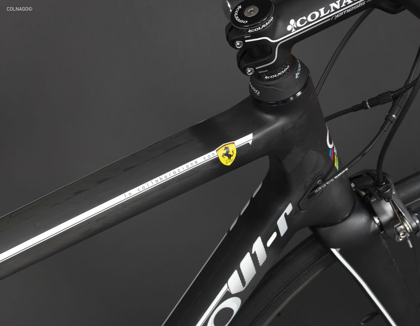 Colnago V1-r en colaboración con Ferrari