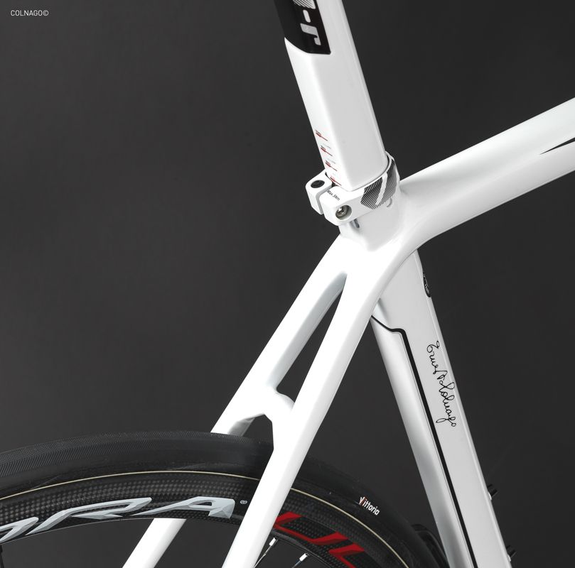 Colnago V1-r en colaboración con Ferrari