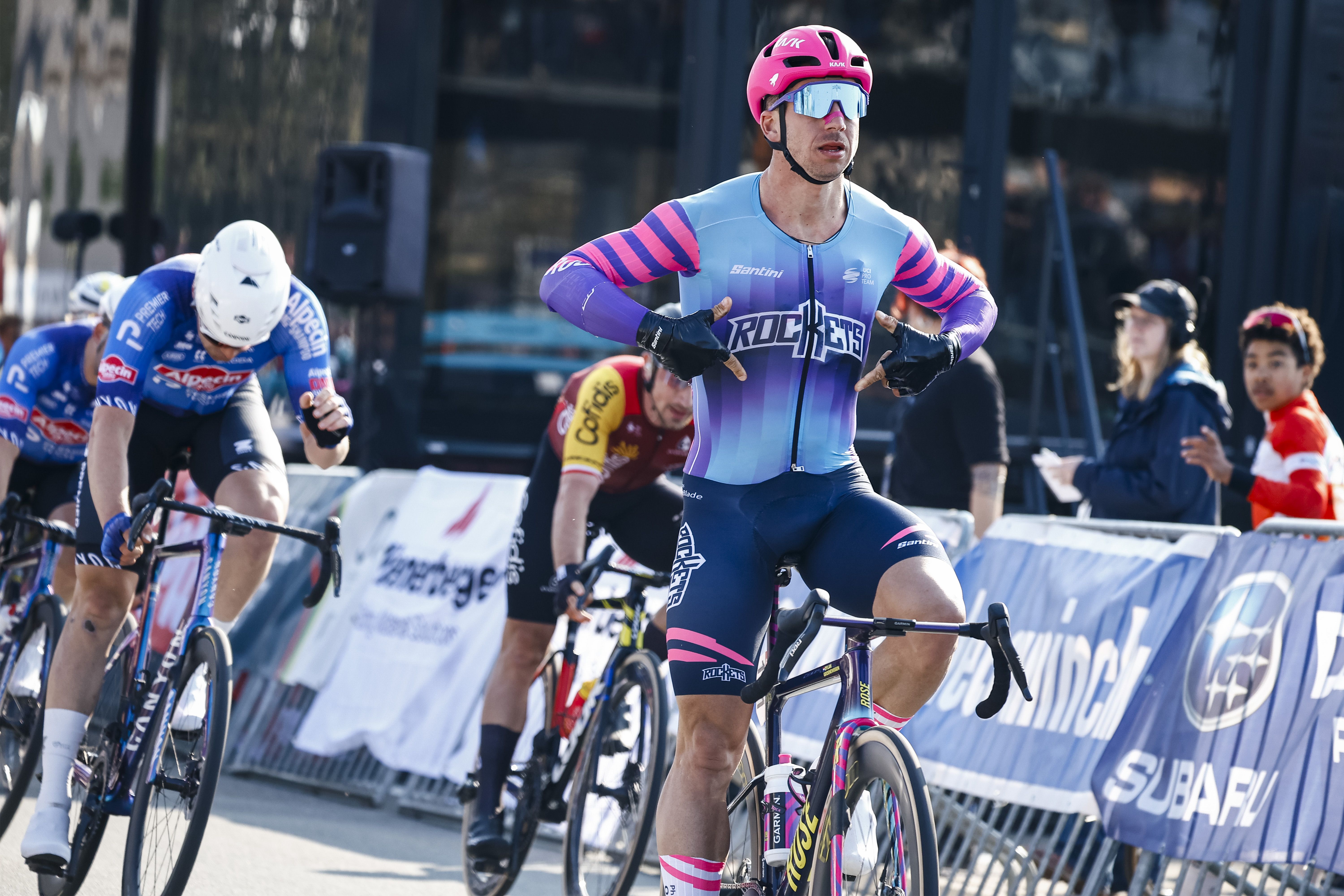 Dylan Groenewegen suma su tercera victoria de la temporada en el Gran Premio Jean-Pierre Monseré