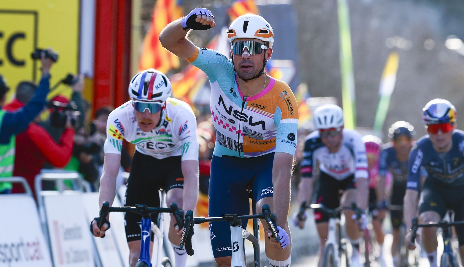 Vernon supera a Godon y conquista la 4ª etapa de la Volta a Catalunya