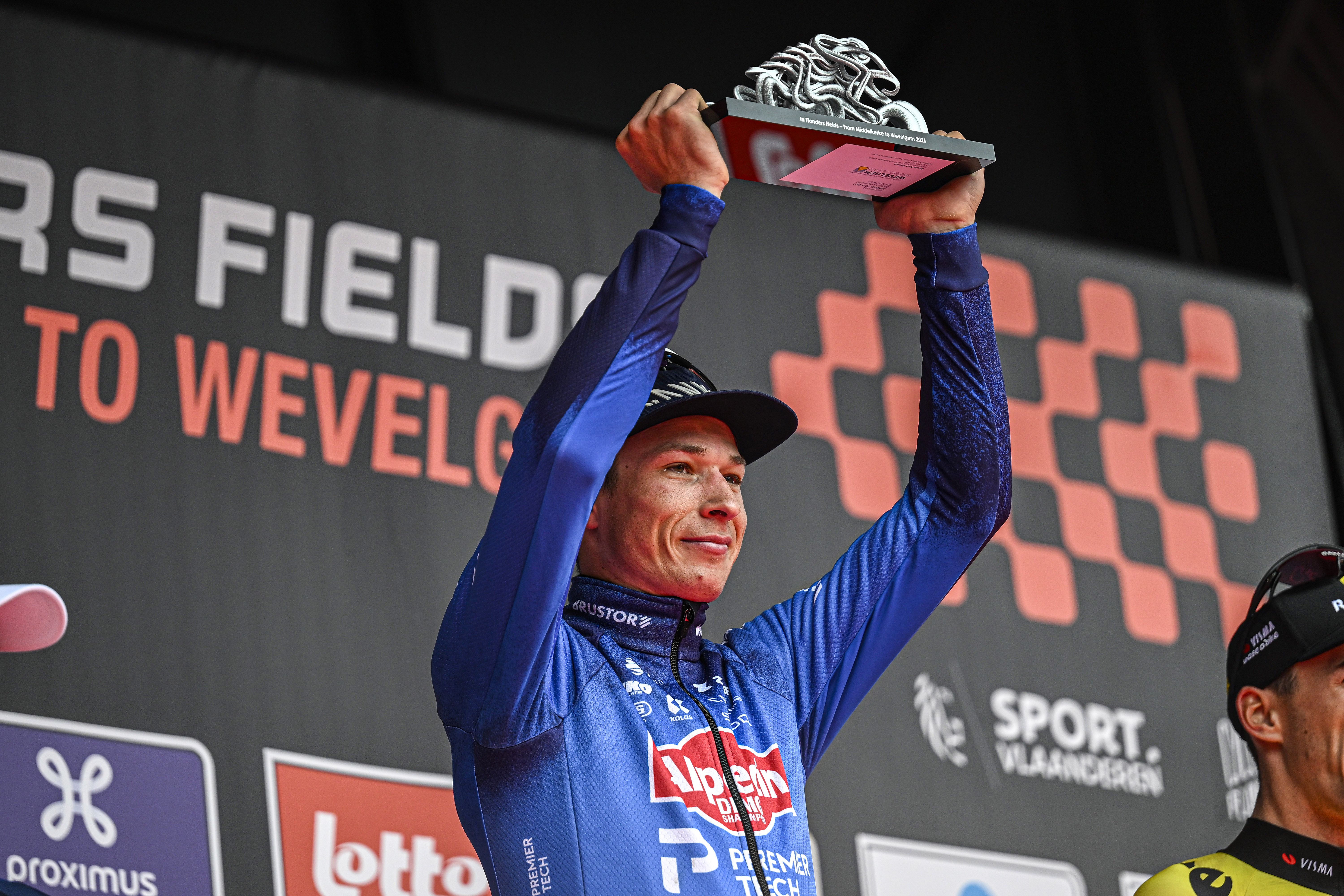 Jasper Philipsen se impone In Flanders Fields 