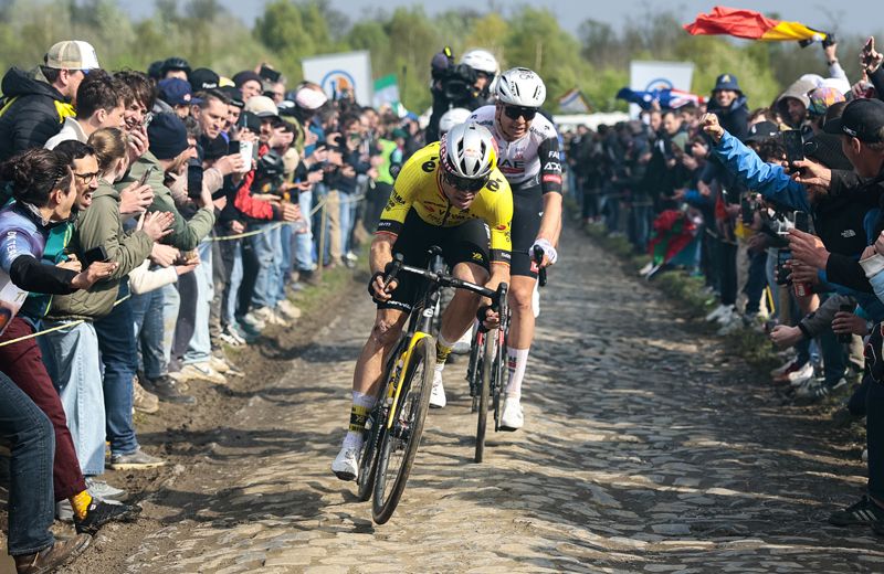Wout van Aert y Florian Vermeersch, 4º y 5º en la pasada edición de la París Roubaix