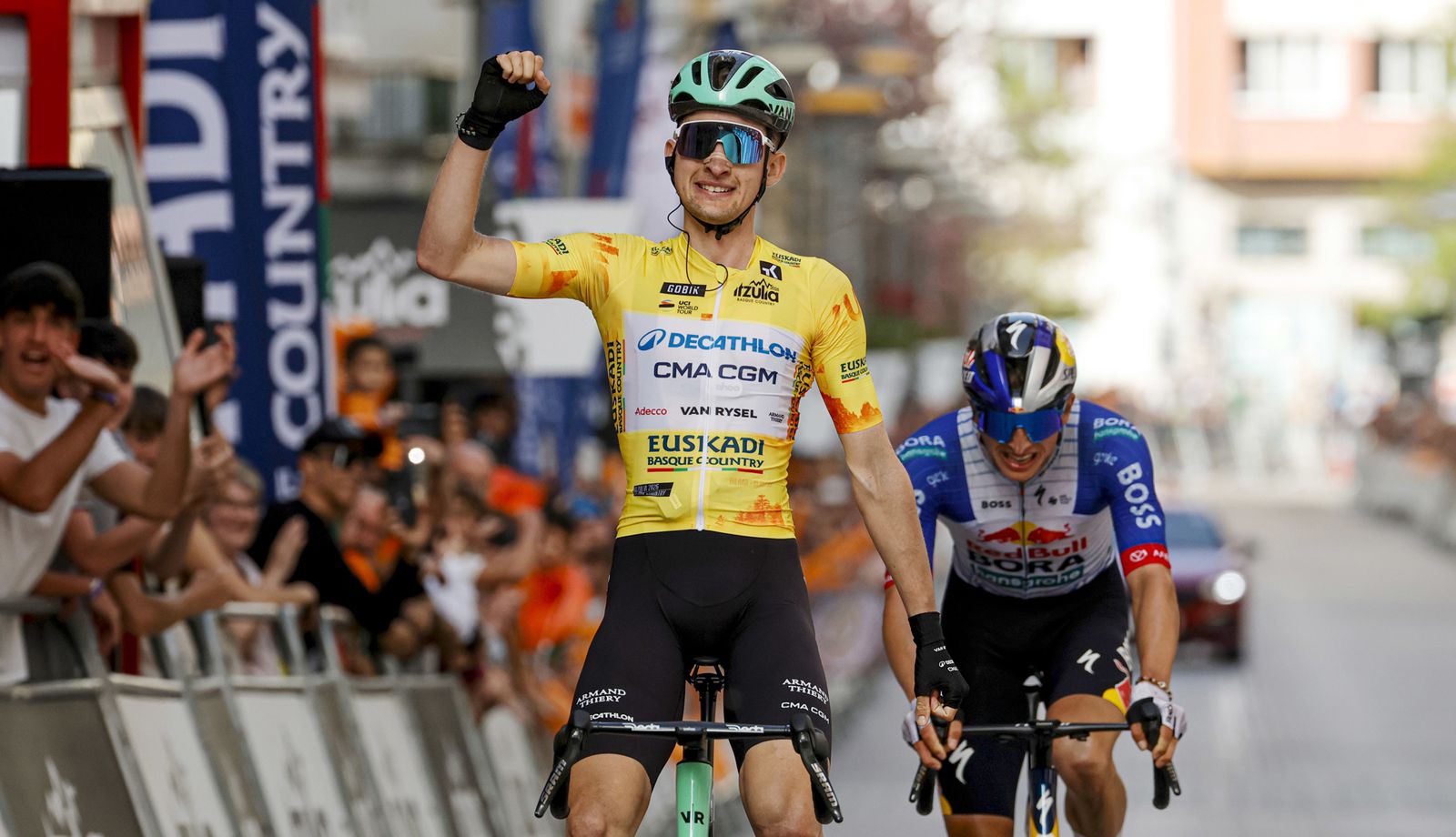 Tercera victoria de Paul Seixas en la Itzulia