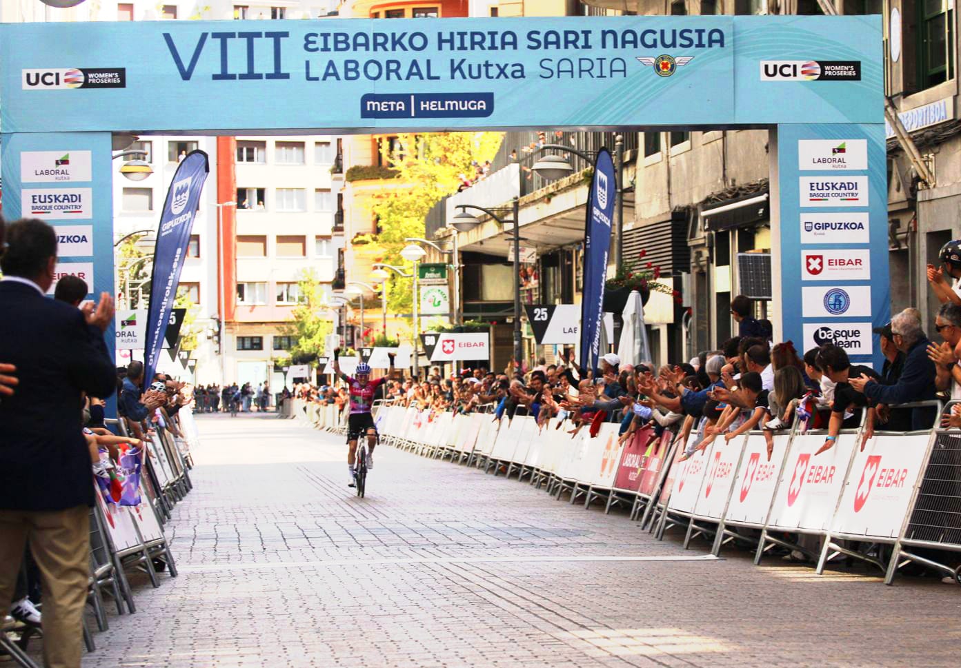 Usoa Ostolaza conquista el Gran Premio Eibar