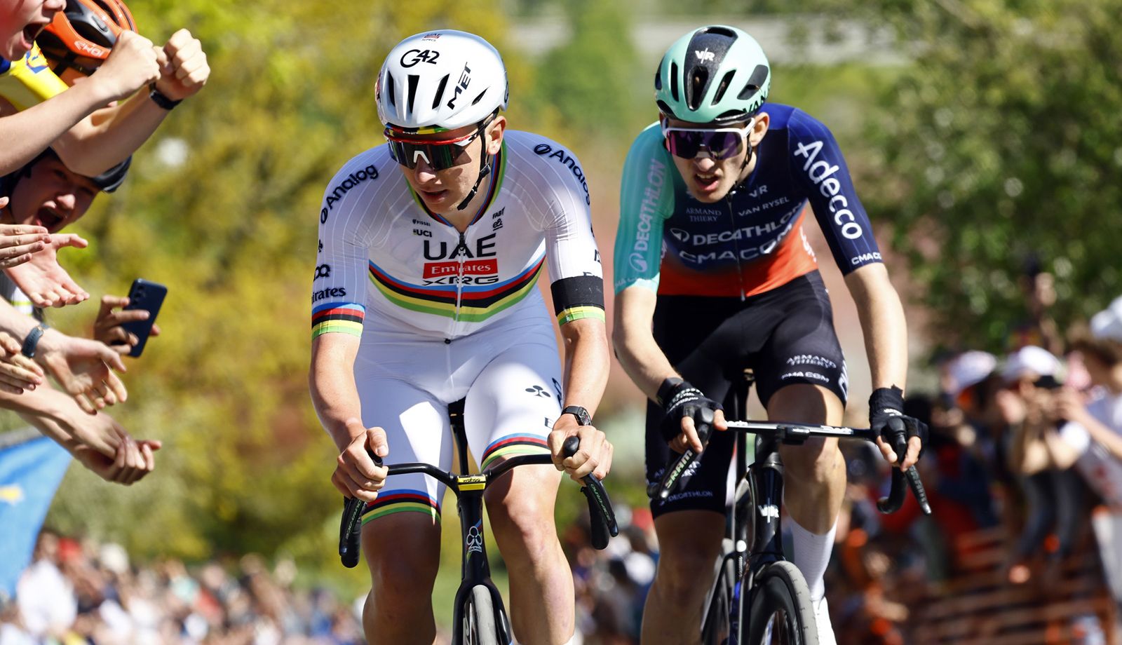 Tadej Pogacar y Paul Seixas en una imagen de la Lieja-Bastoña-Lieja