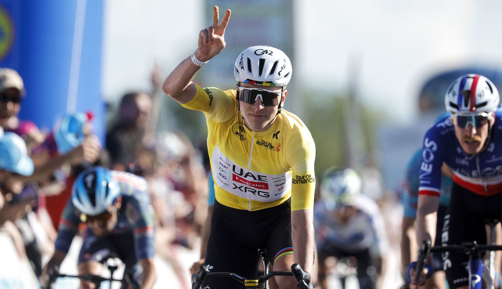 Pogacar también domina al sprint en Romandía