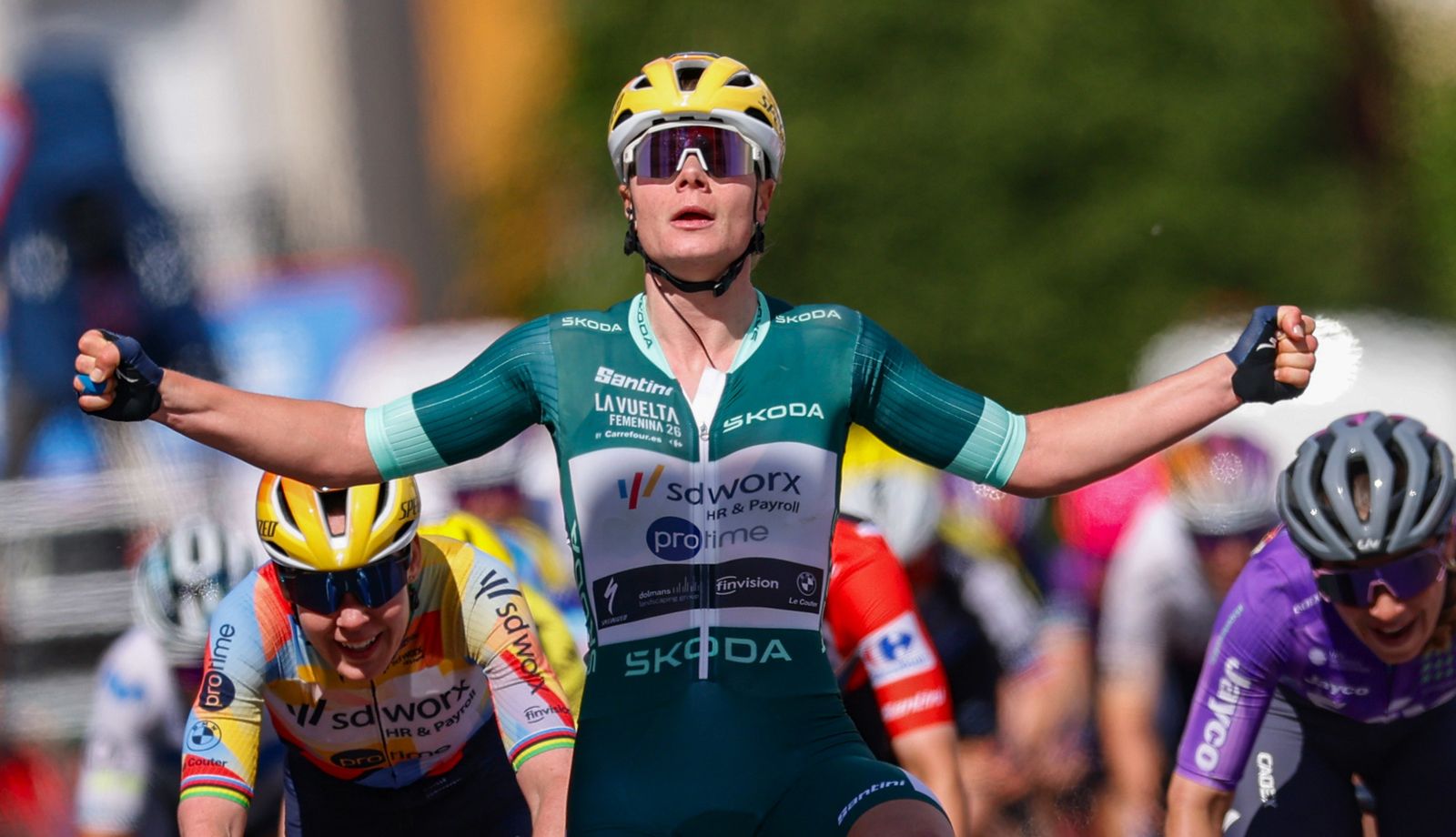 Lotte Kopecky, inapelable victoria en Antas de Ulla