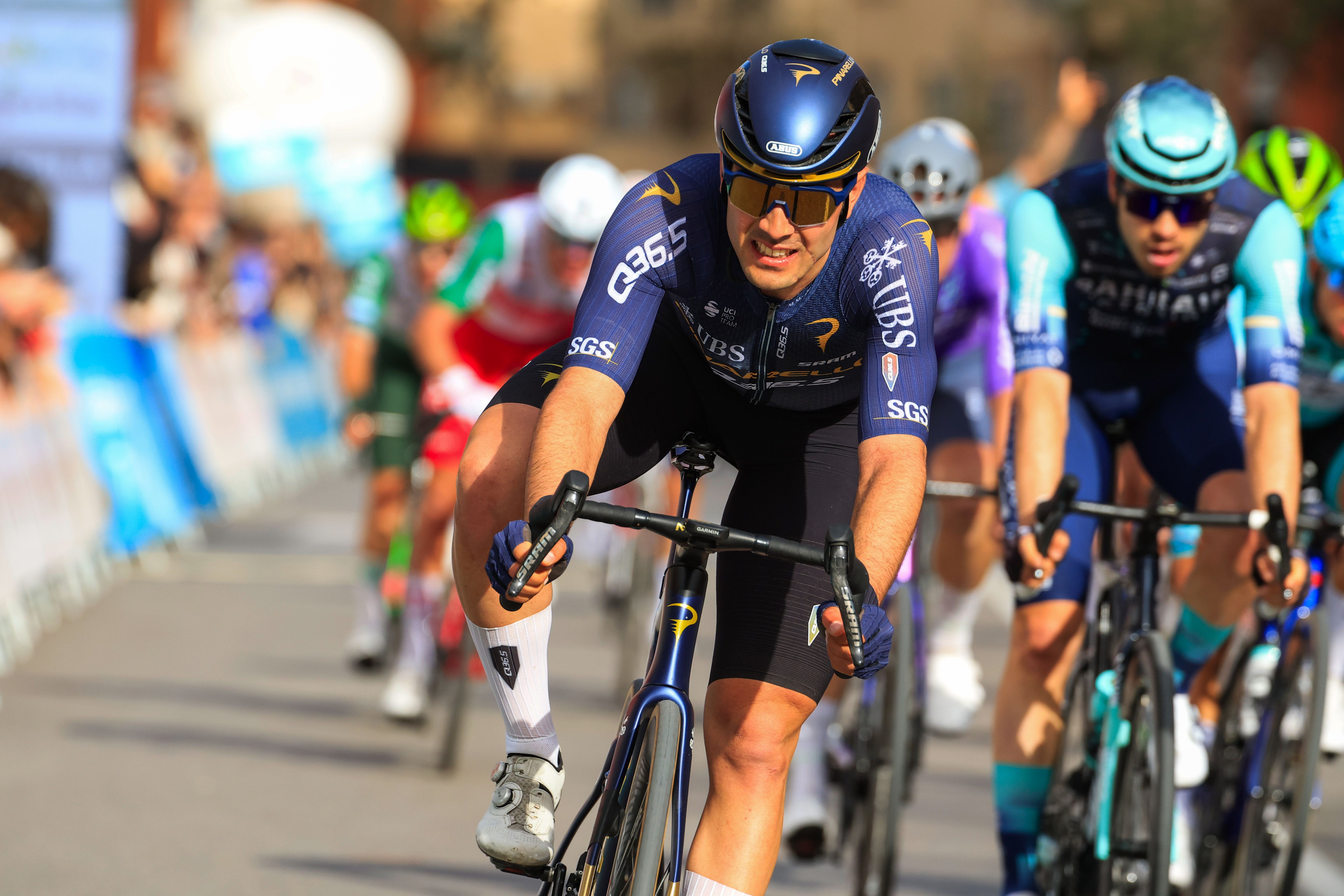 Matteo Moschetti se retira del Giro de Italia debido a una conmoción cerebral 