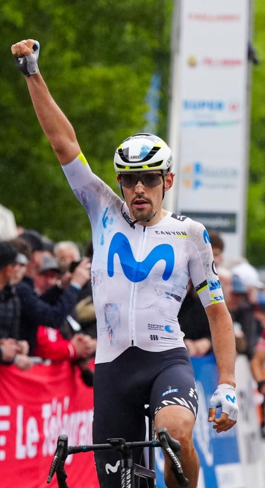 Jon Barrenetxea gana en el Tour de Finistère