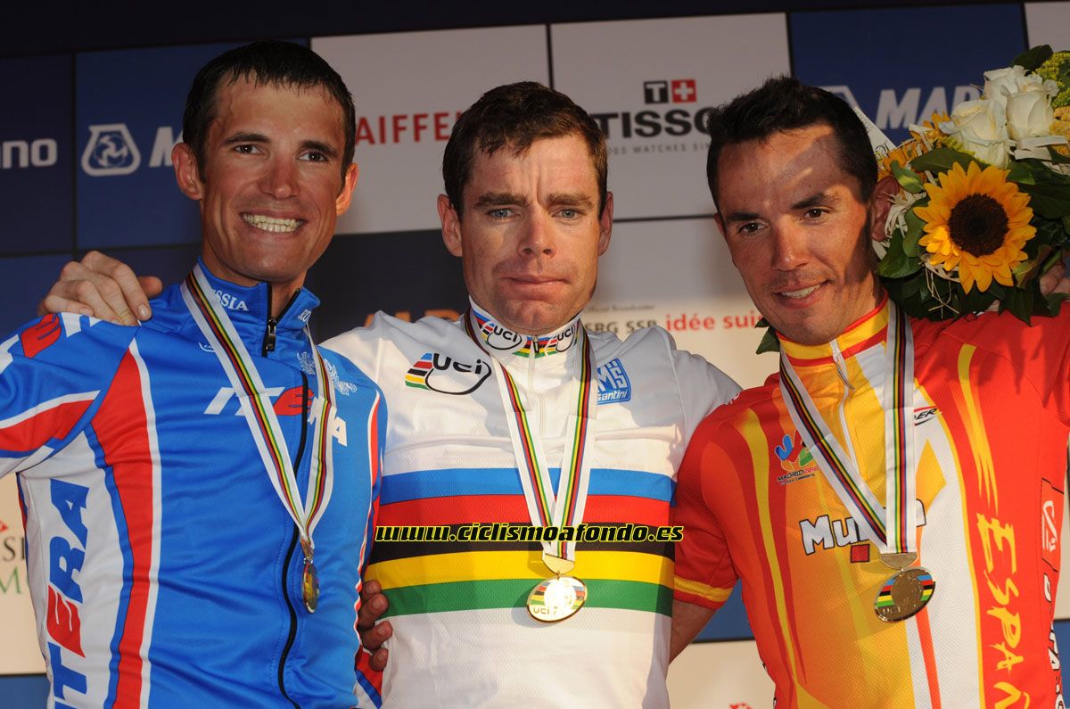 Homenaje a Cadel Evans