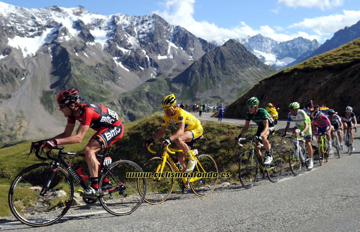 Homenaje a Cadel Evans