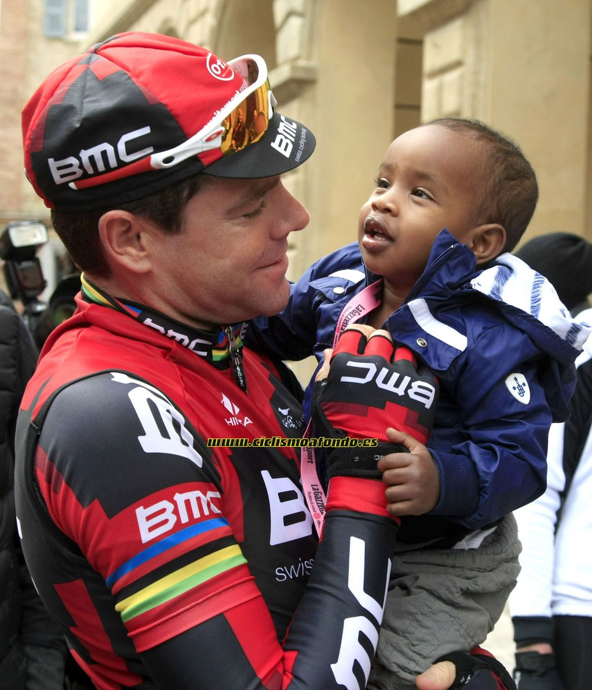 Homenaje a Cadel Evans