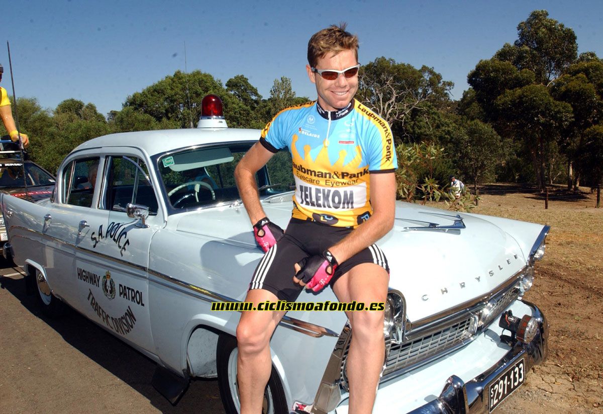 Homenaje a Cadel Evans