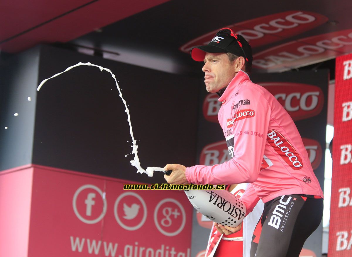 Homenaje a Cadel Evans