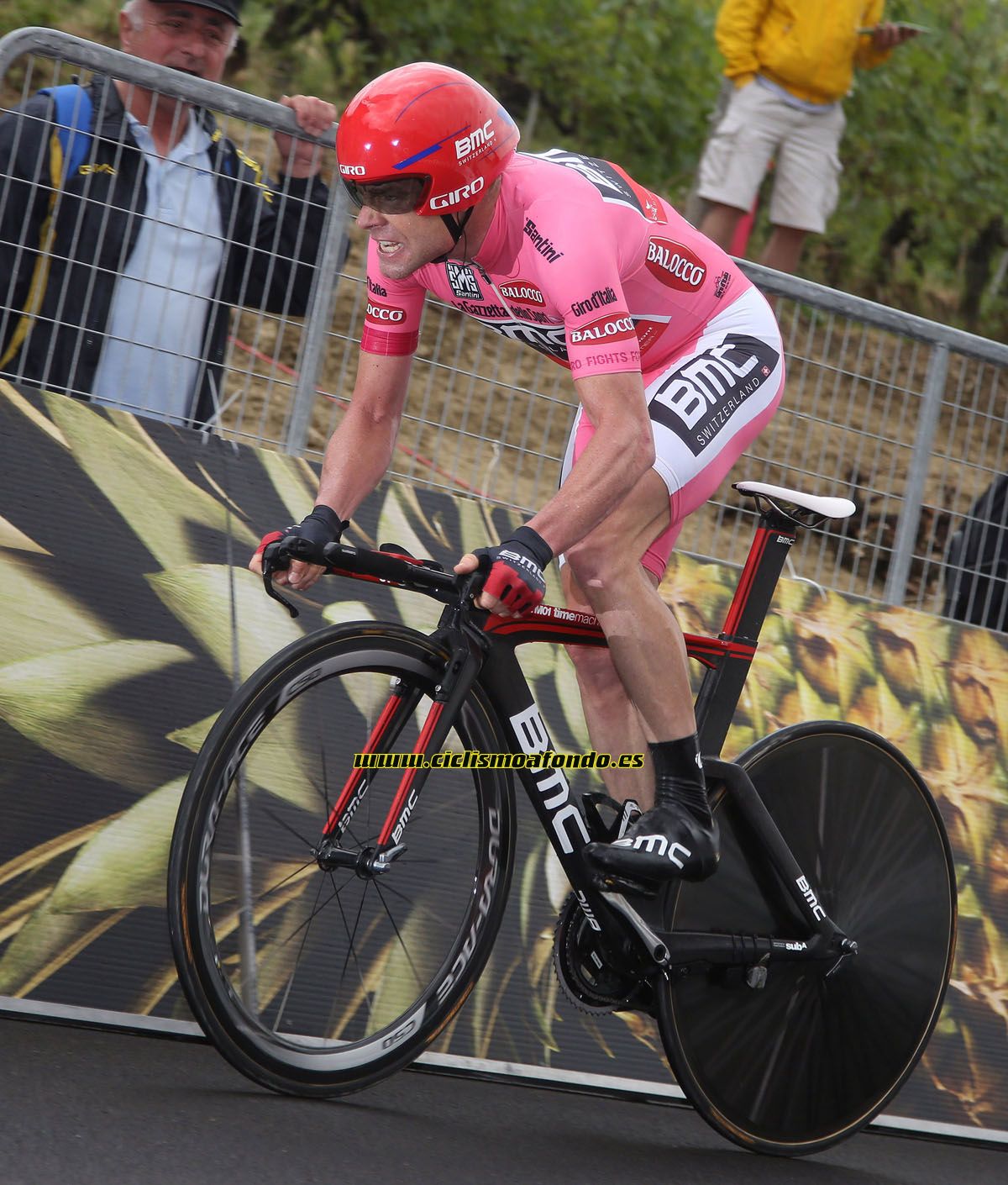 Homenaje a Cadel Evans
