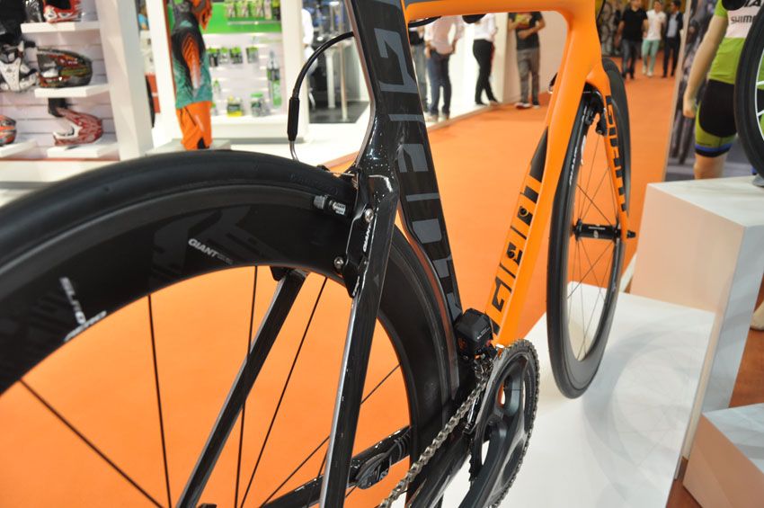 Novedades 2015 - Giant