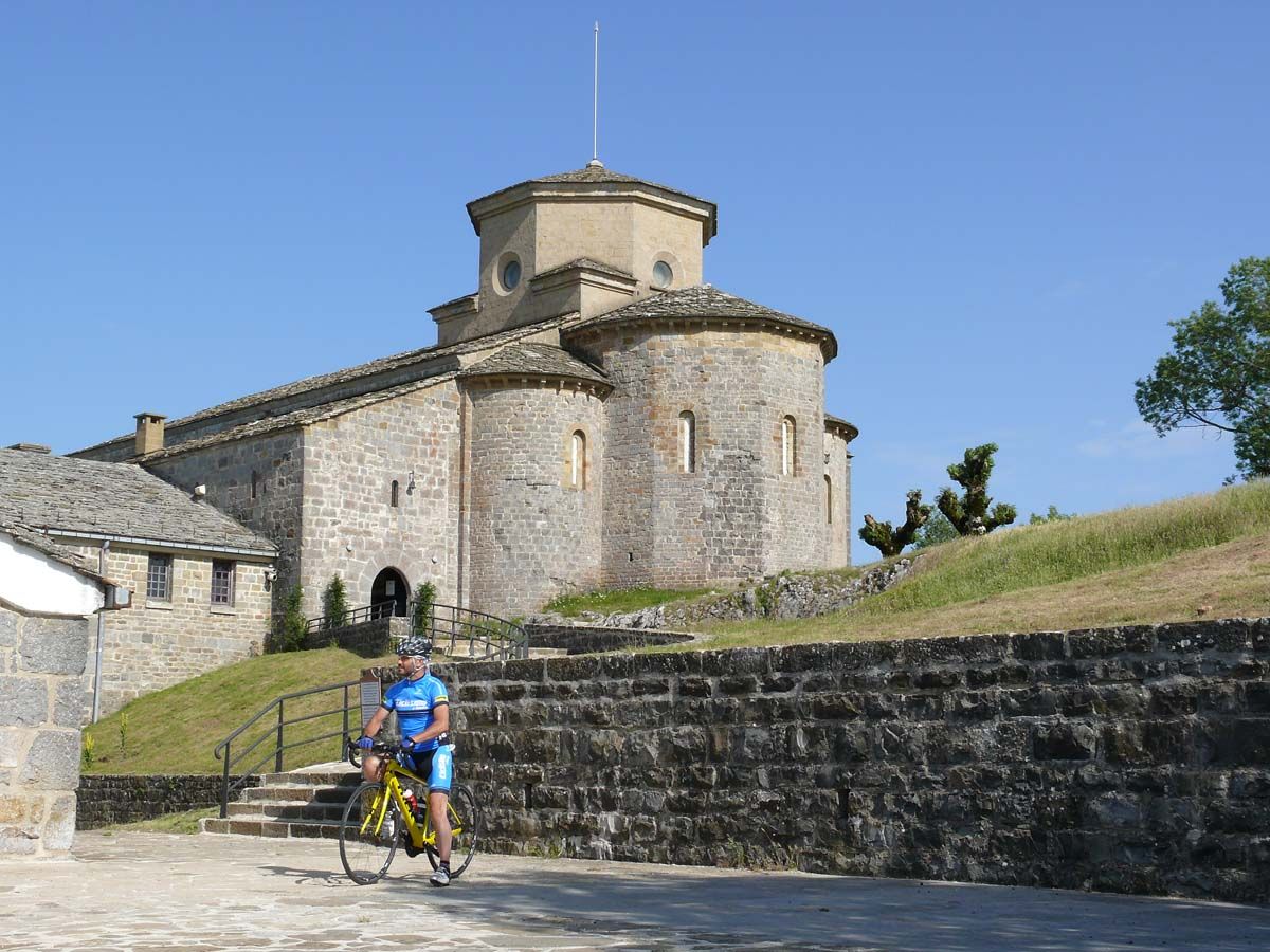 Santuario de San Miguel de Aralar